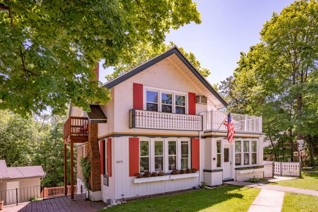  Chatham Hills House Sleeps 12